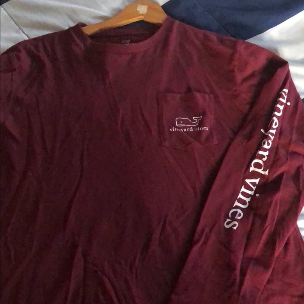 Maroon vineyard vines classic long sleeved t!